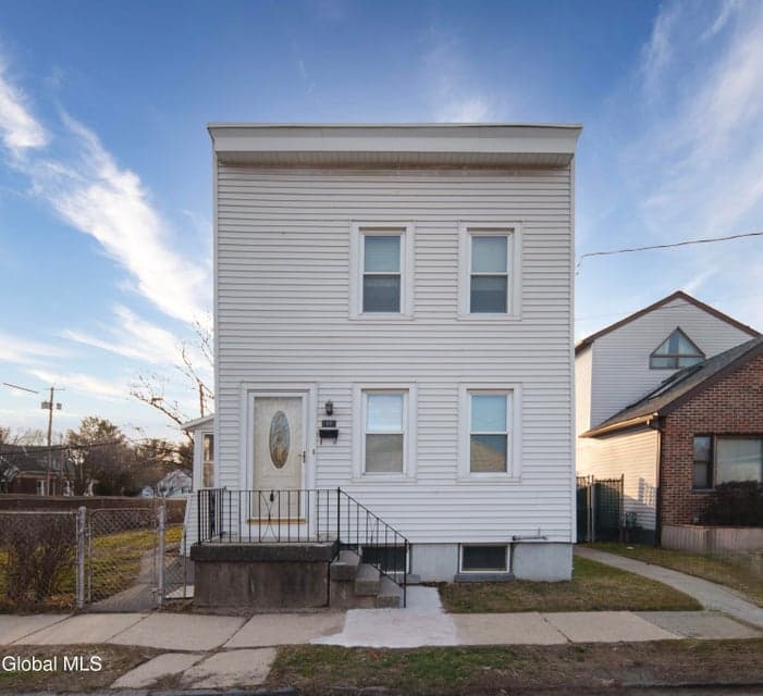 1601 8th Avenue, Watervliet, NY 12189