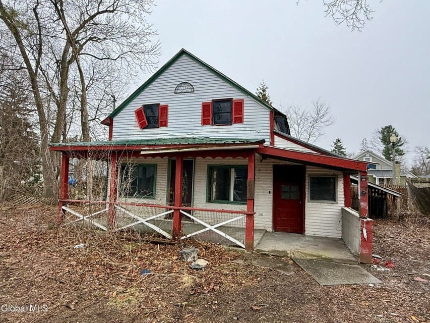 60 Wilson Avenue, photo 3