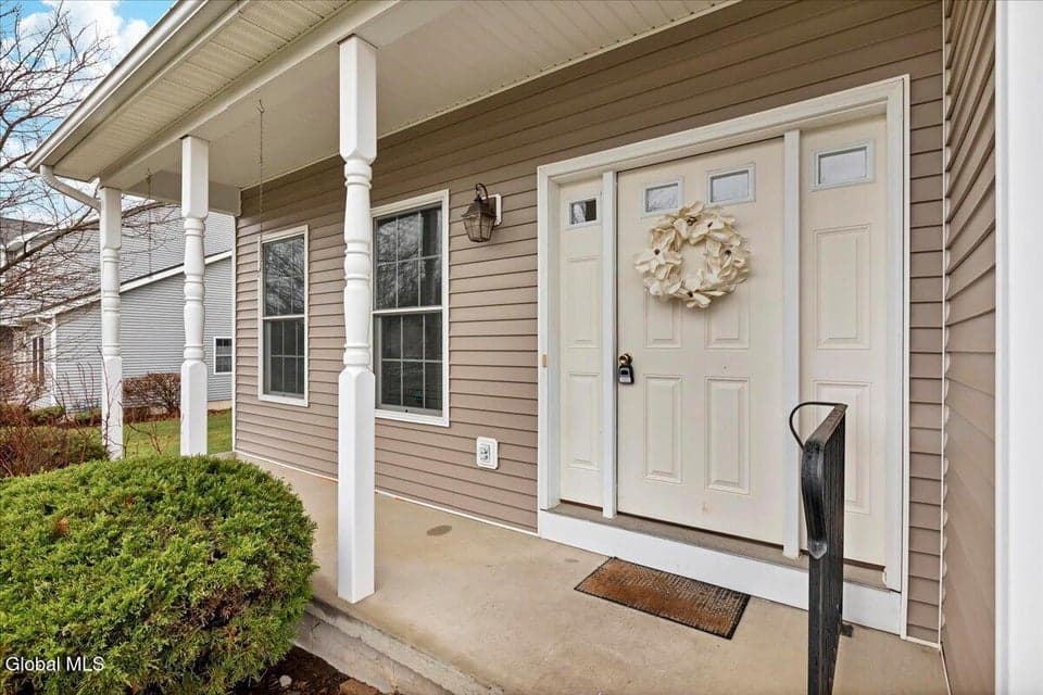 36 Oakmont Street, photo 2