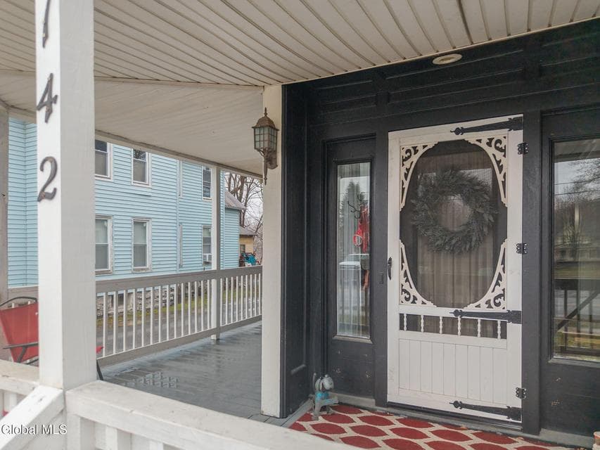 142 S Main Street, photo 2