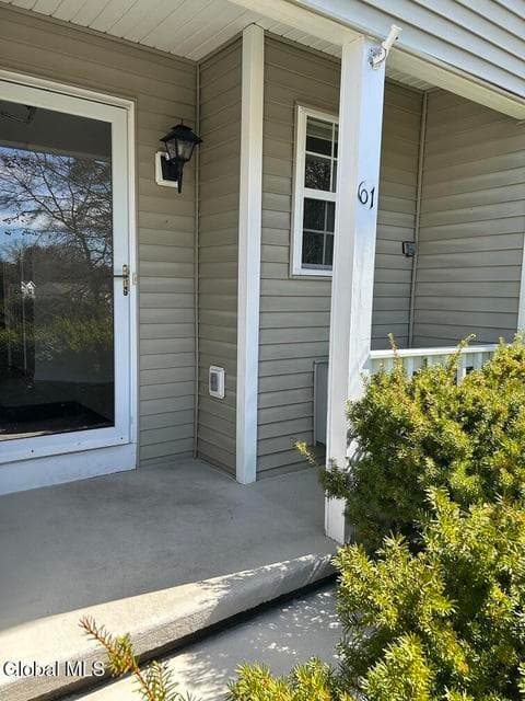 61 Old Mill Lane, photo 2