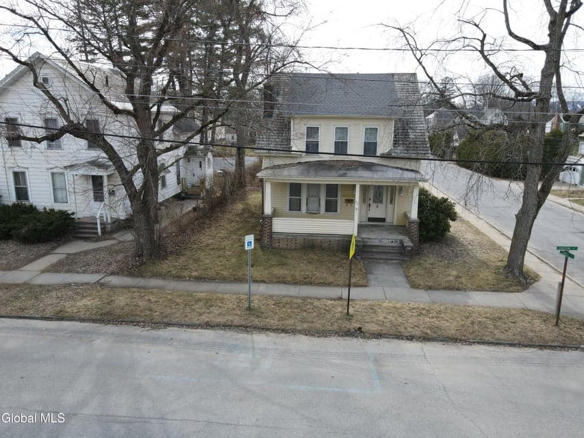 82 Hudson Street, photo 2