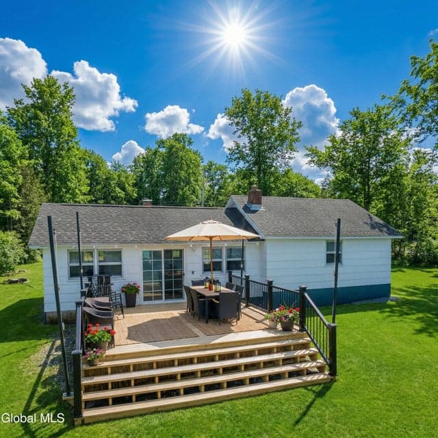 594 S Shore Road, photo 5