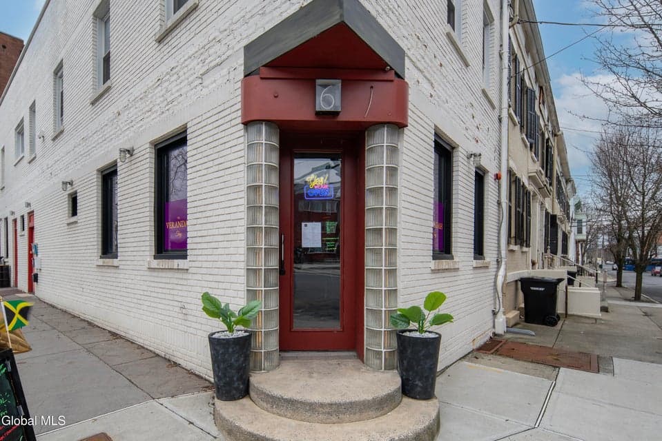 6 Franklin Place, photo 2