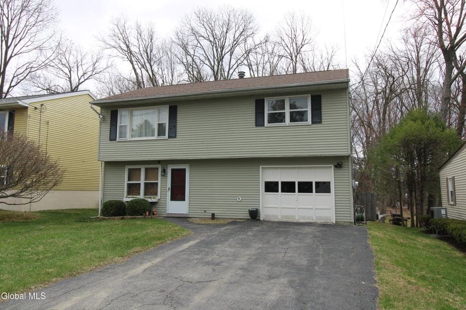 9 Hudson Avenue, photo 1