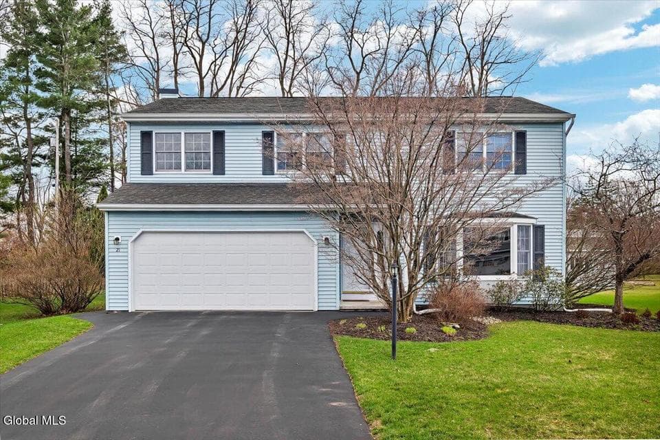 21 Frances Lane, Bethlehem, NY, photo 1