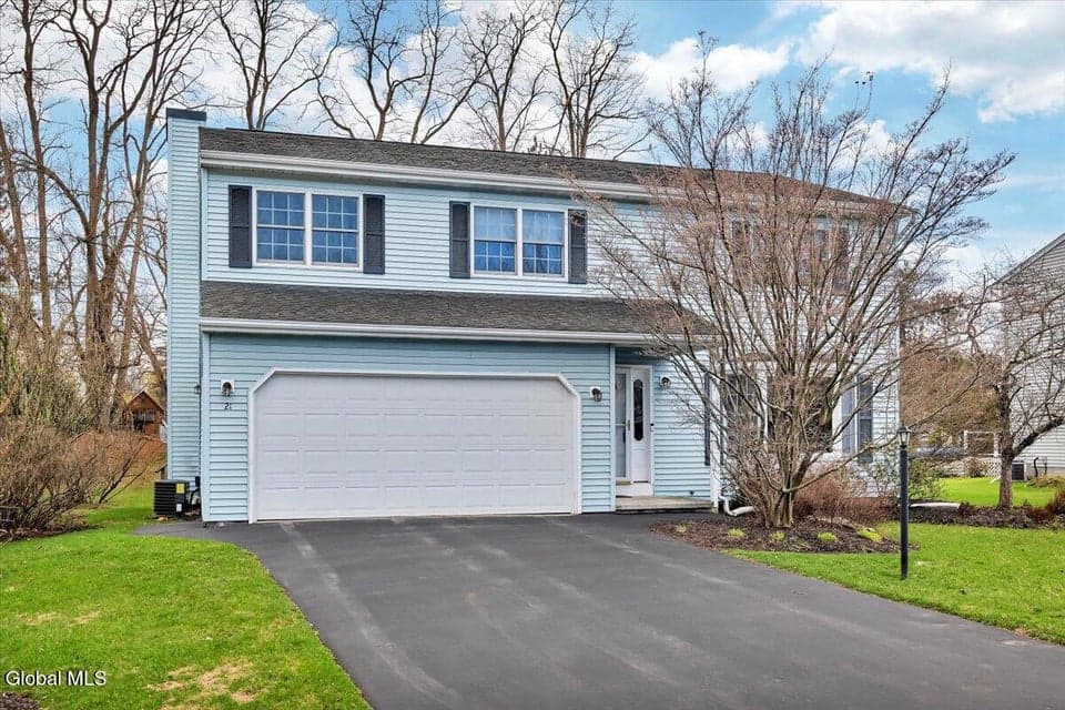 21 Frances Lane, Bethlehem, NY, photo 3