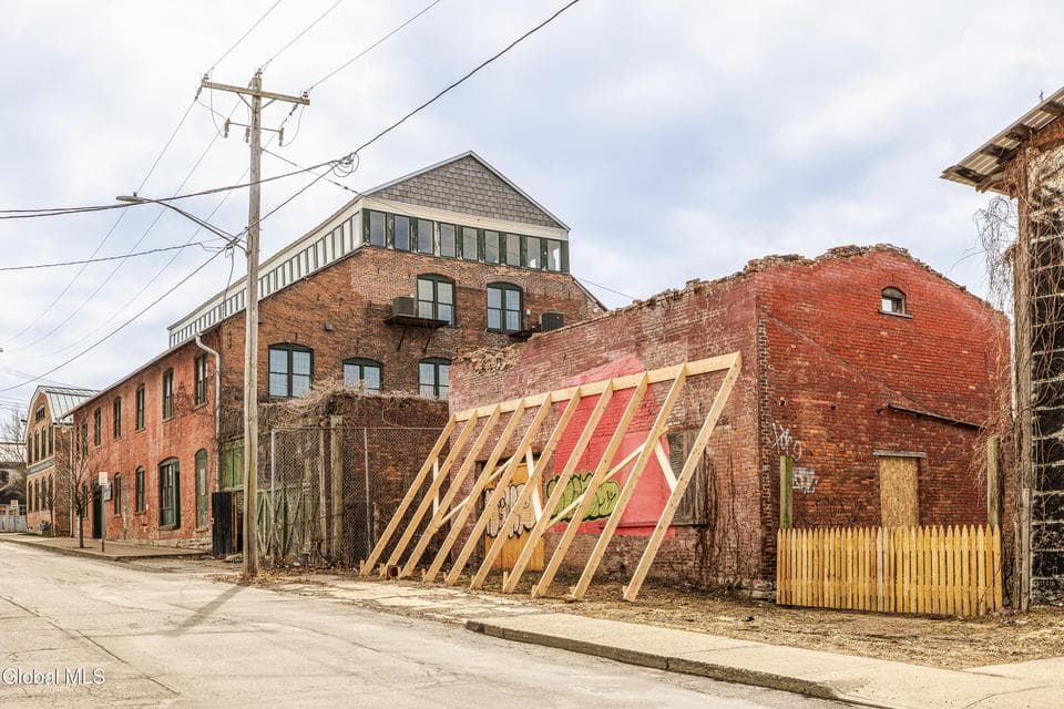 357 Columbia Street, Hudson, NY 12534