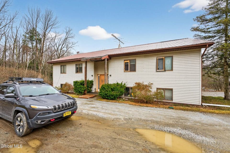 1022 State Route 43, photo 1