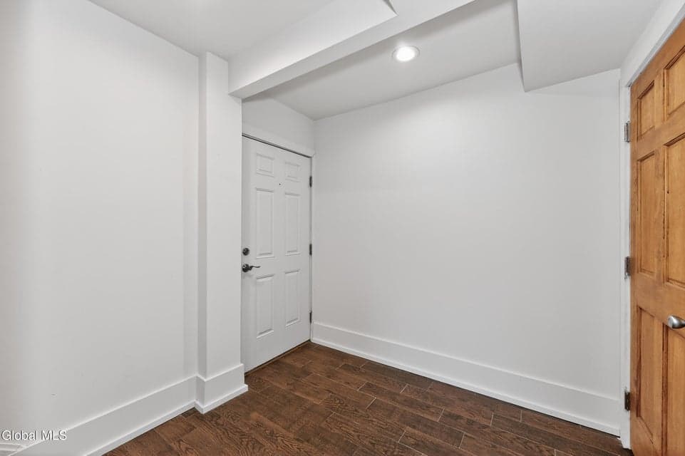 33-35 Third Street, photo 4