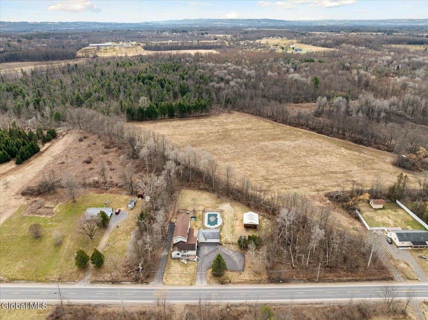 6126 Lowell Road, photo 4