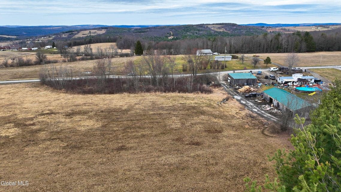 L25.4 Tuttle Road, photo 2