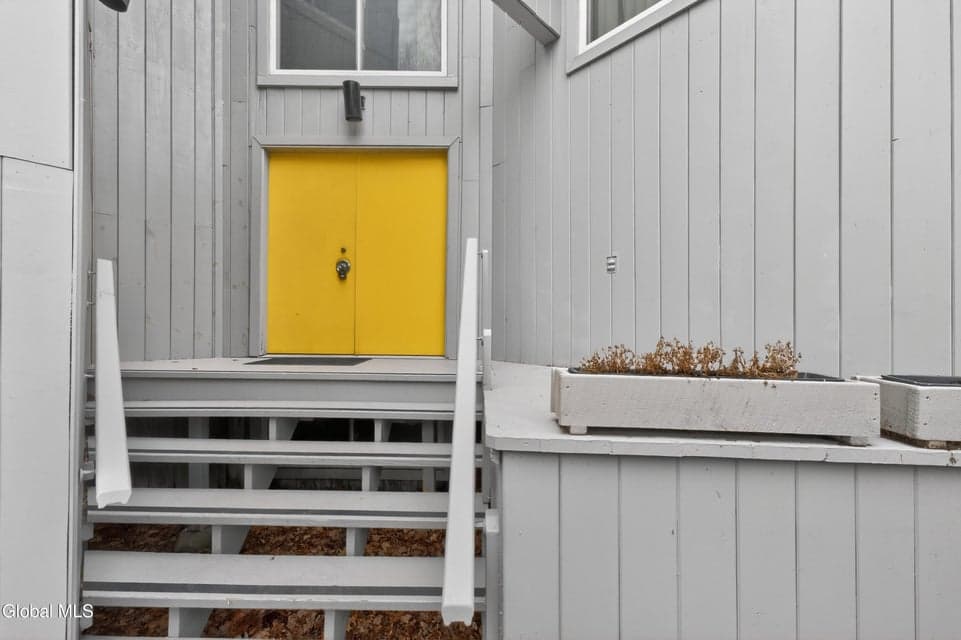 4 E Van Leuven Drive, photo 4