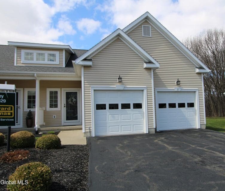 7 Jordan Point Drive, photo 3