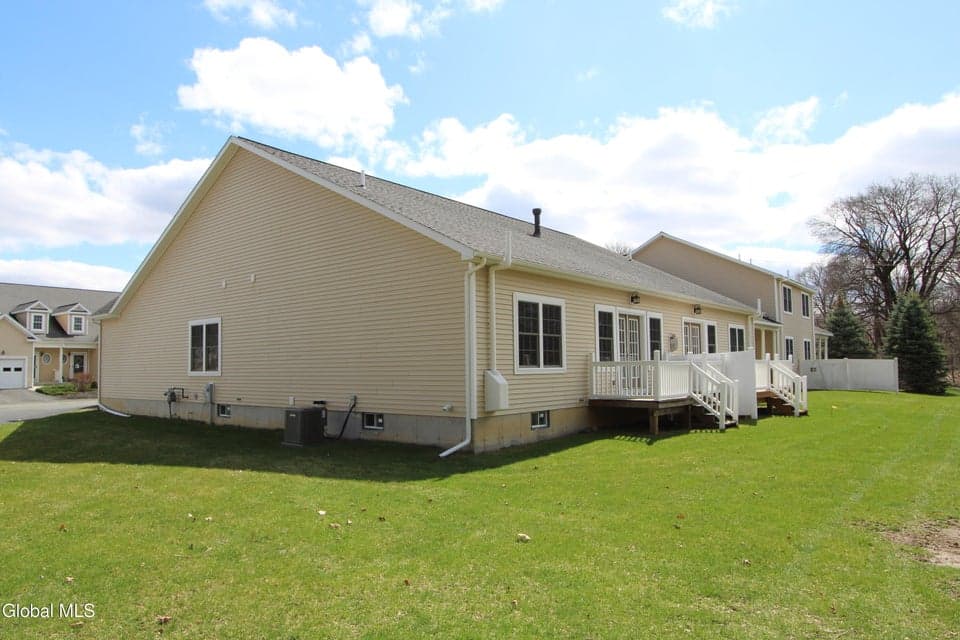 7 Jordan Point Drive, photo 4