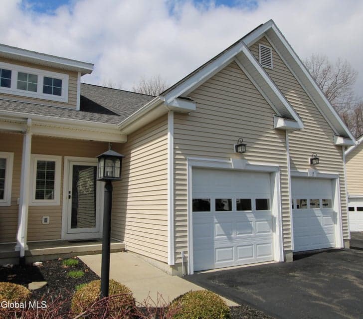 7 Jordan Point Drive, photo 2