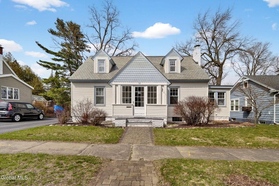 15 Irving Road, Scotia, NY, photo 1