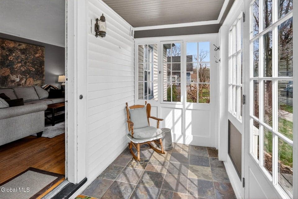 15 Irving Road, Scotia, NY, photo 2
