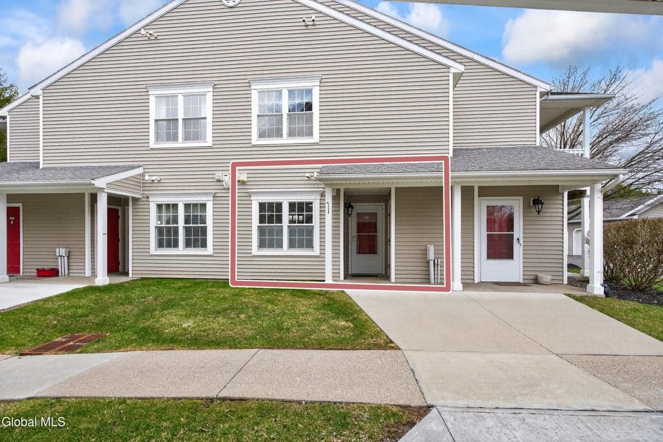 102 Evergreen Place, Rensselaer, NY, photo 1