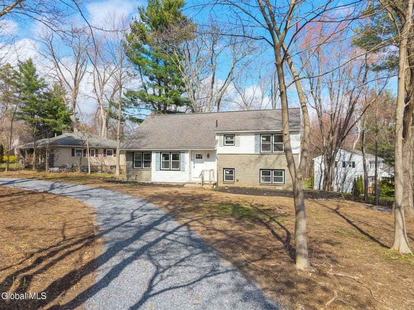 1030 Atateka Road, Niskayuna, NY, photo 2