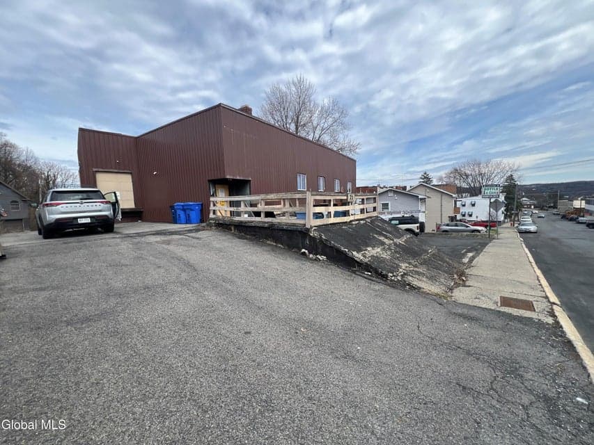 71 Columbia Street, photo 1