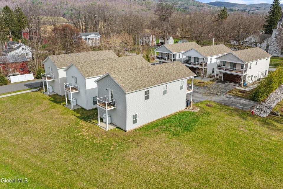115 Marjorie Lane, photo 5