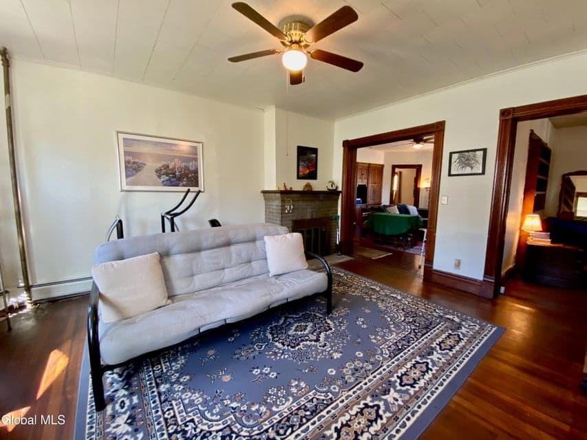 40 Voorheesville Avenue, photo 2