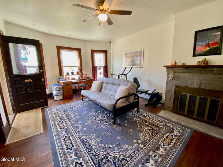 40 Voorheesville Avenue, photo 3
