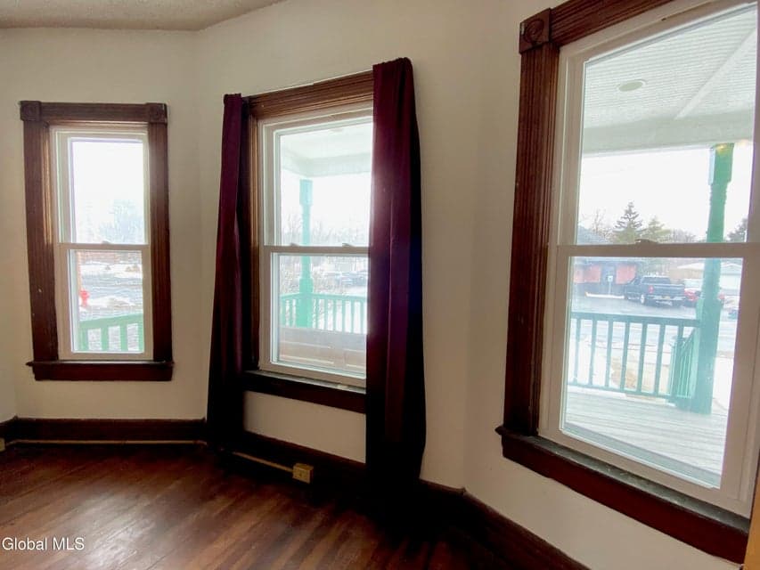 40 Voorheesville Avenue, photo 5