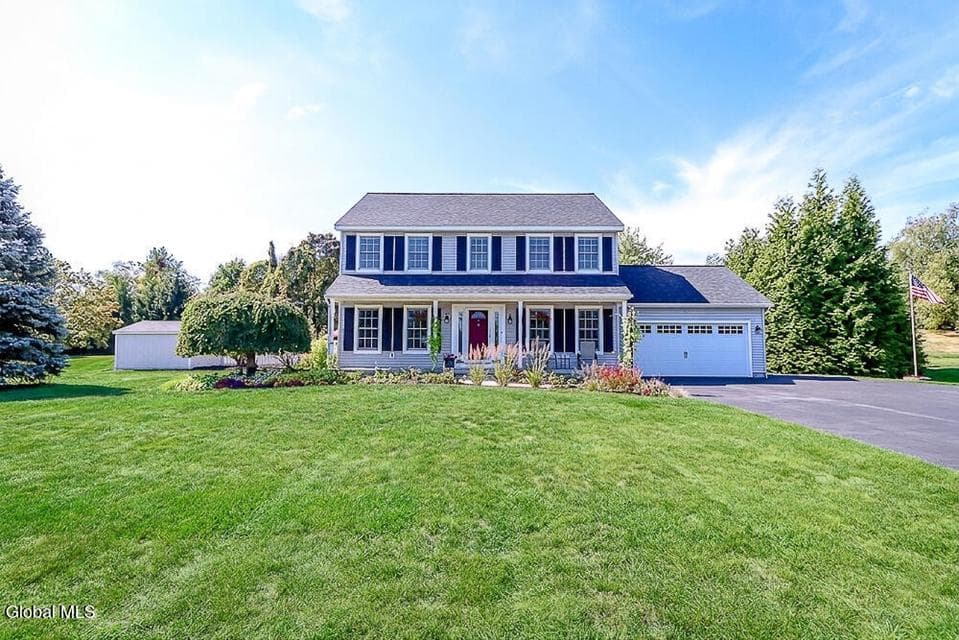 144 Blossom Lane, photo 2