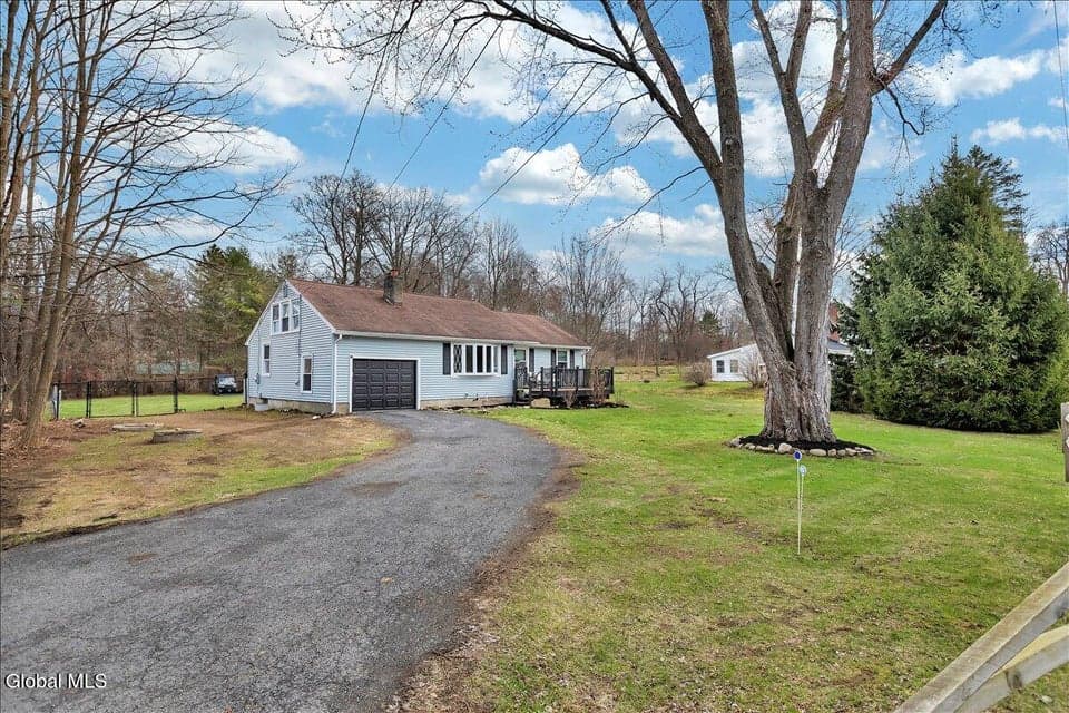 412 Goode Street, Ballston, NY, photo 2