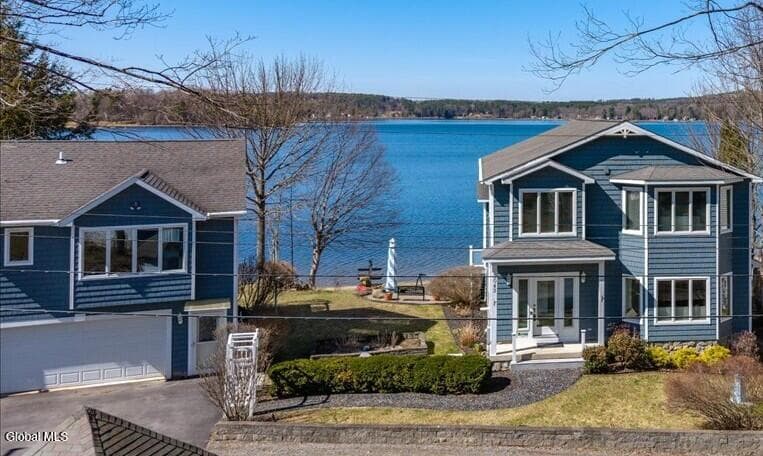 3043 E Shore South Road, photo 1