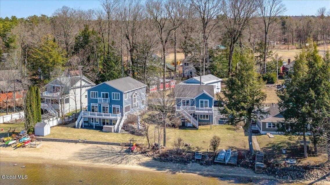 3043 E Shore South Road, photo 3