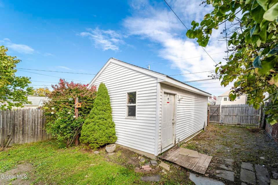 2316 4th Avenue, photo 2