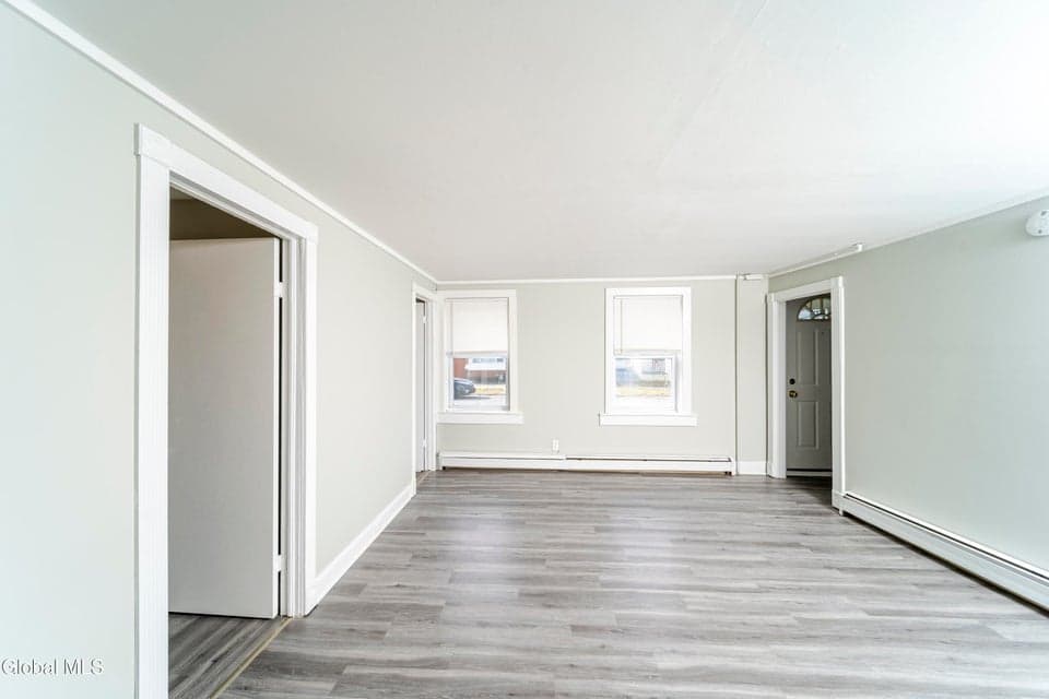 2316 4th Avenue, photo 3