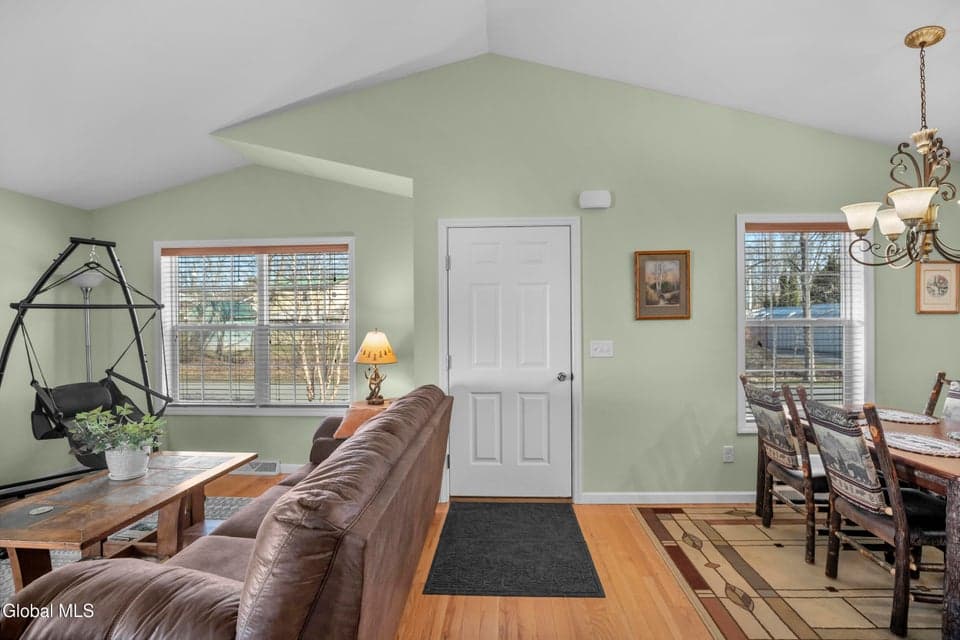 26 Parkview Lane, Glens Falls, NY, photo 5