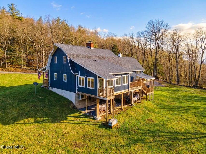 260 Kniskern Road, photo 1