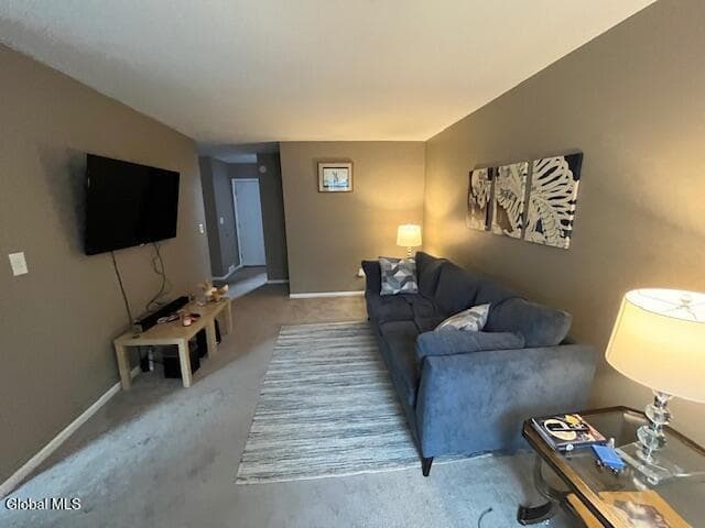 409 Antler Court, photo 3