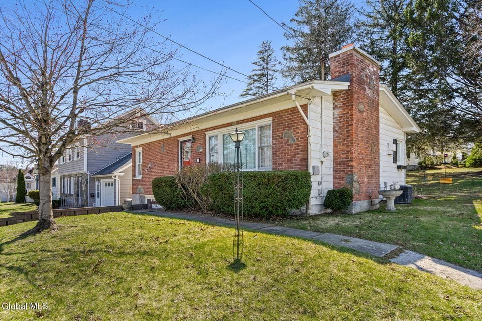 601 S Perry Street, Johnstown, NY, photo 2