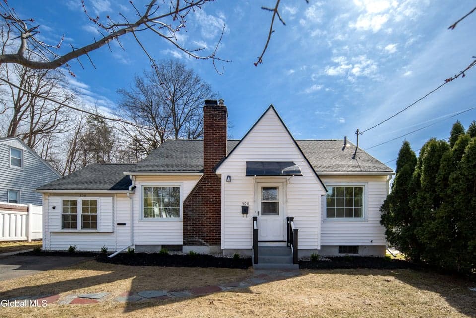 308 Kings Road, Schenectady, NY 12304, photo 1