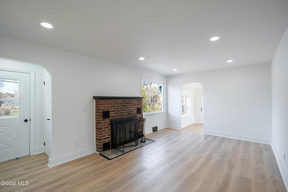 308 Kings Road, Schenectady, NY 12304, photo 5