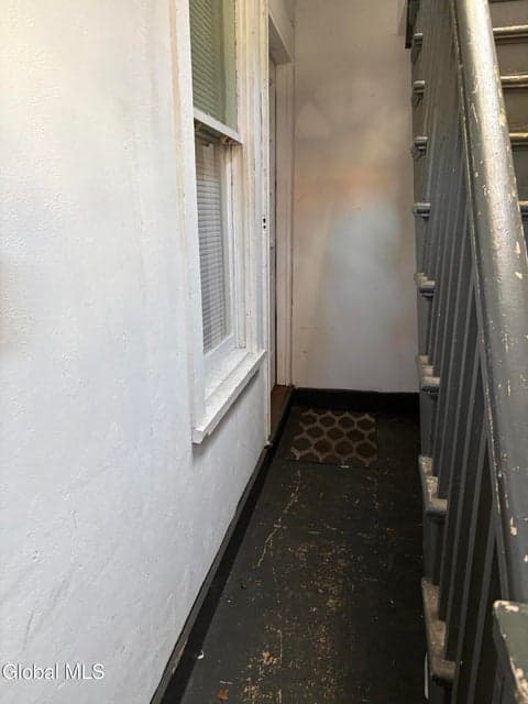 499 Delaware Avenue, photo 5
