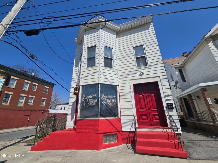 603 Nott Street, photo 1