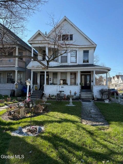 499 Delaware Avenue, photo 1