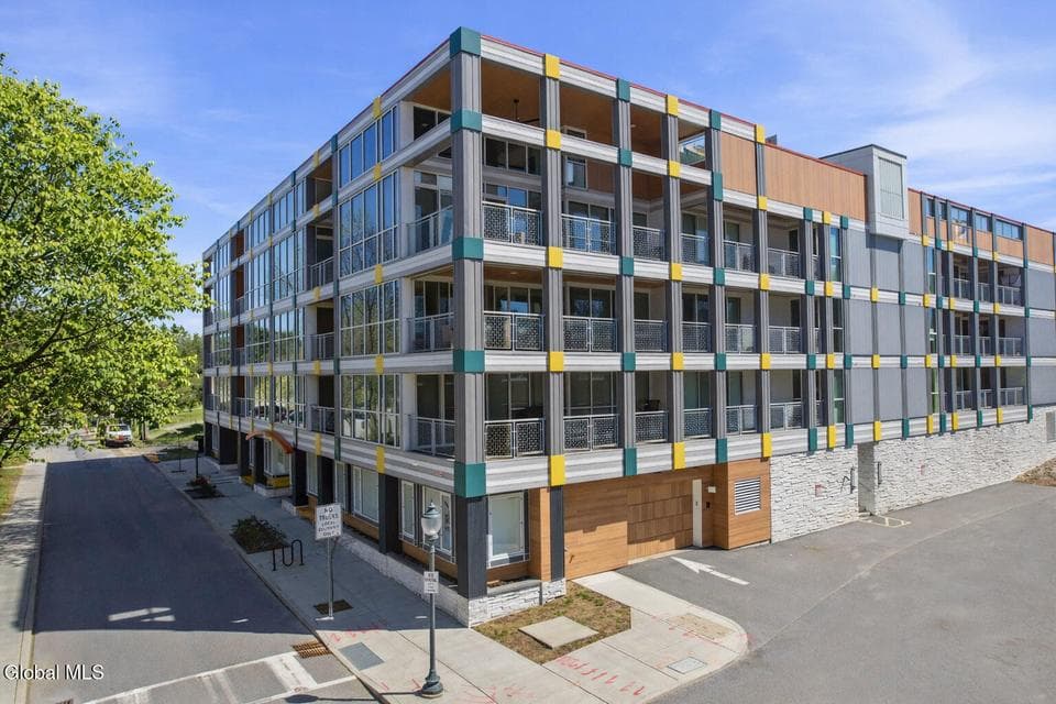 128 Henry Street, photo 2
