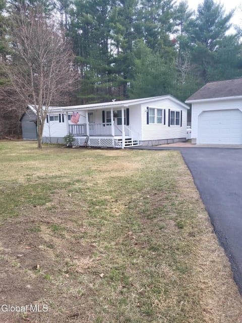 16 Towner Road, Lake Luzerne, NY, photo 2