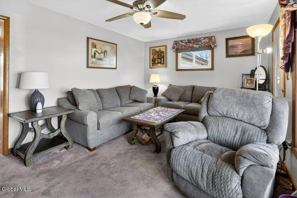 3 Hudson Place, Colonie, NY, photo 3