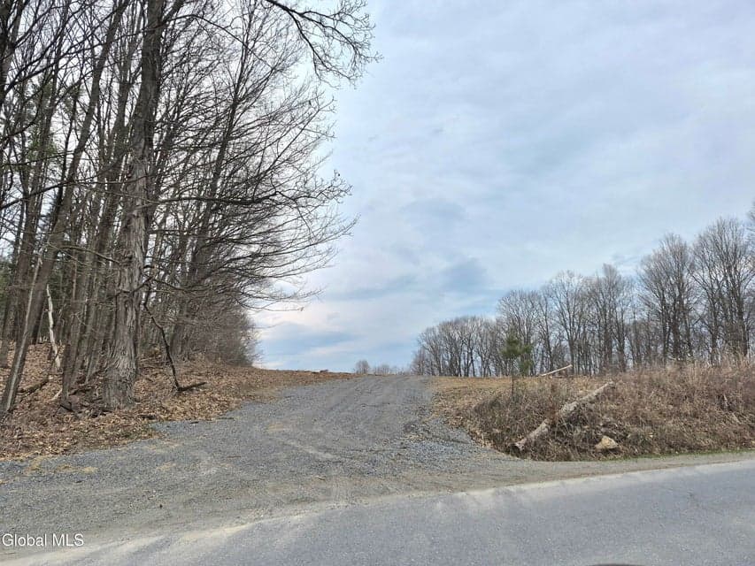L-2.3 Goodman Road, photo 3
