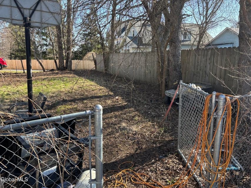 0.15 acres · Duplex, photo 3