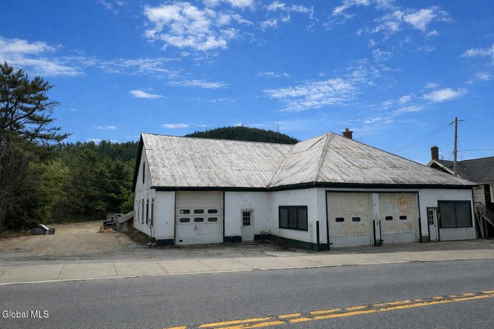 6336 US-9, photo 1